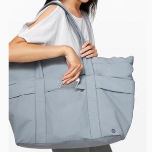 Lululemon On my Level Duffle Bag